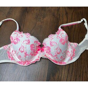 Pink & White Floral Lace Underwire Bra With Adjustable Straps & Mesh Sides Size